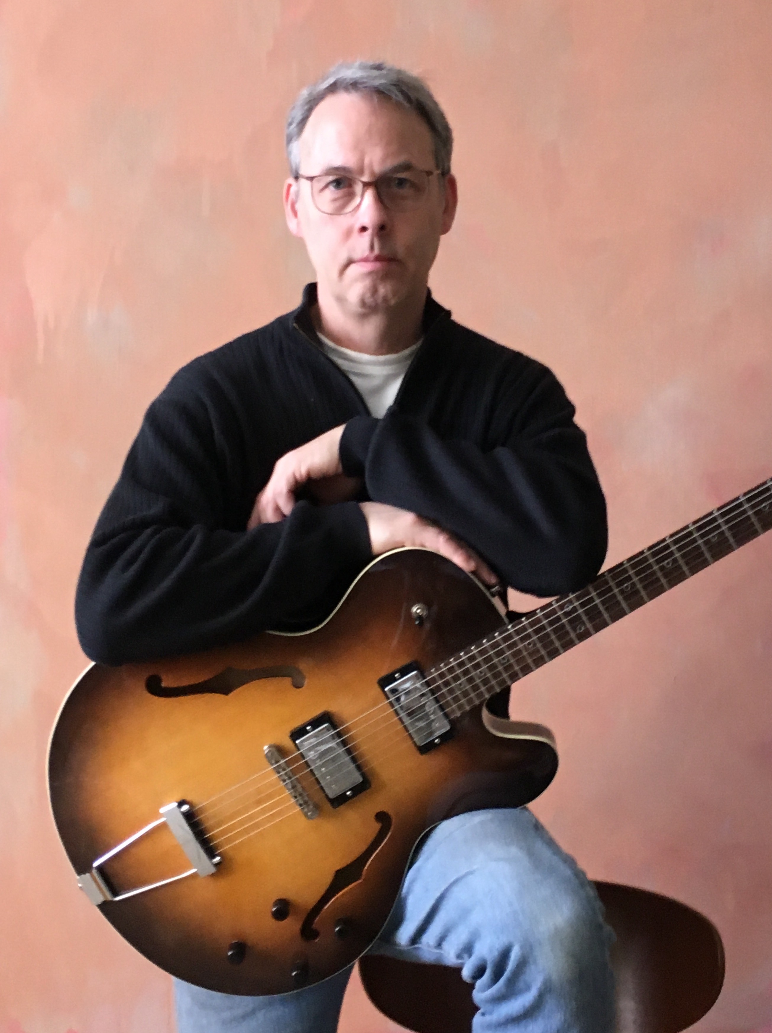 Dan Kelly, Luthier